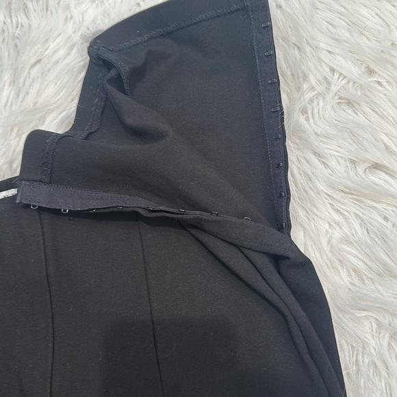 Zara - Picture 2 of 3